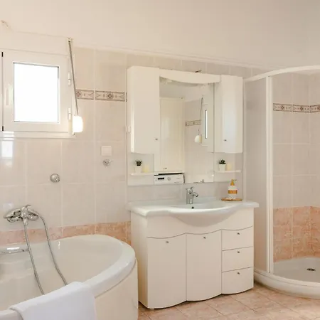 Vila Anelia By Vintage Travel *